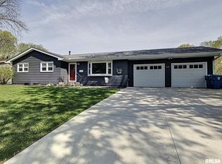519 39th Ave, East Moline, IL 61244