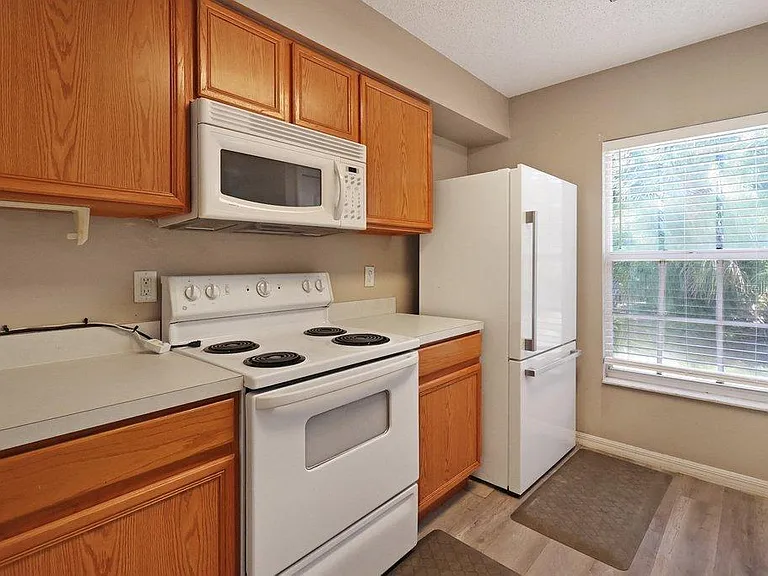7127 Waterside Dr — Photo 20