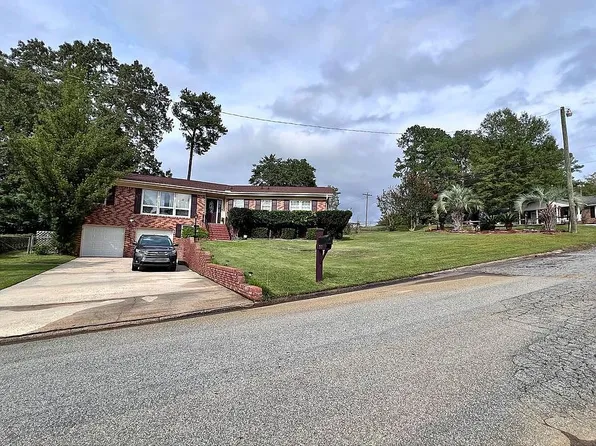 717 Tara Trl, Columbia, SC 29210