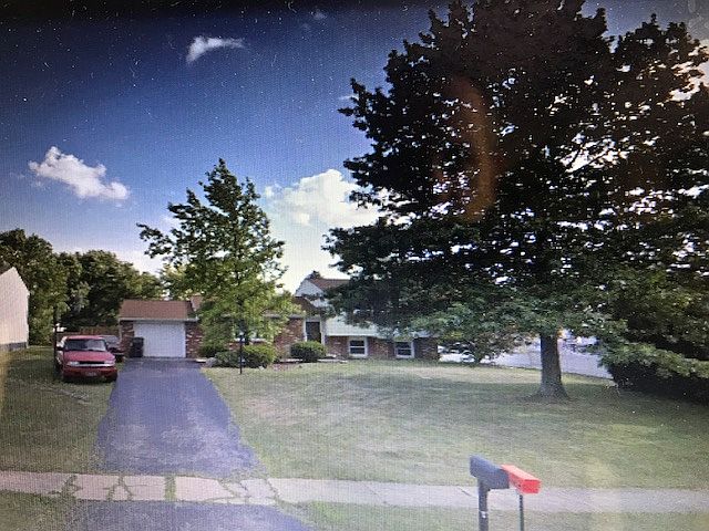 1st image of 5679 Vassar Ave