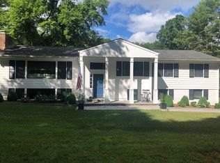 77 Middle Patent Rd, Bedford, NY 10506