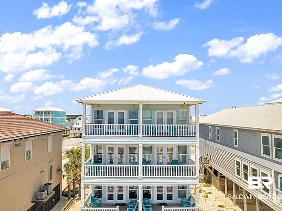 4th image of 1385 W Beach Blvd