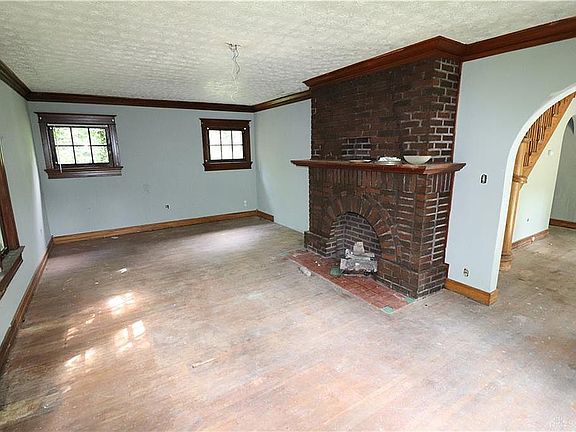5th image of 435 Cherry Dr