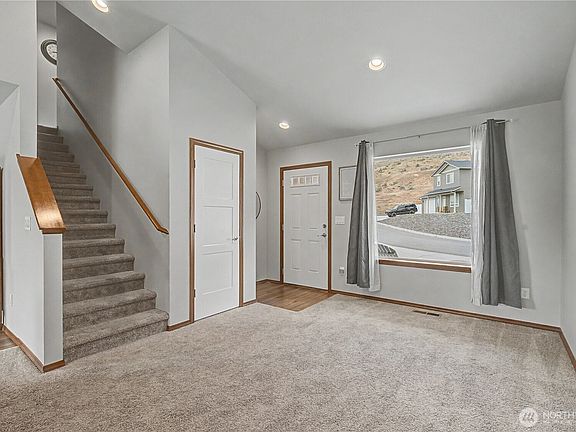 5th image of 116 George Loop