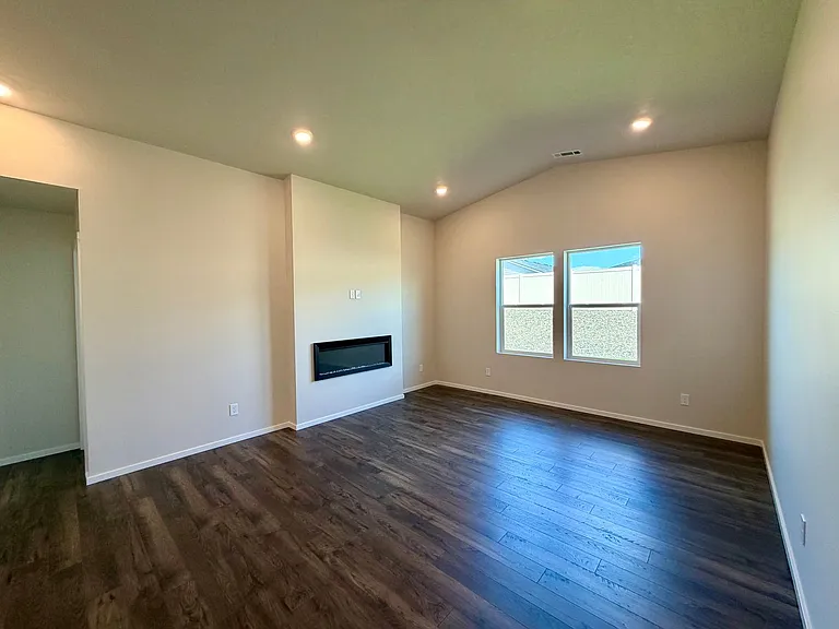6105 Road 115 — Photo 4