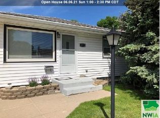 2971 Myrtle St, Sioux City, IA 51103