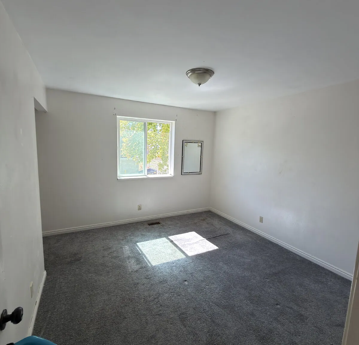 2 bed, 1.0 bath, 1100 sqft, $1,200 — Photo 4