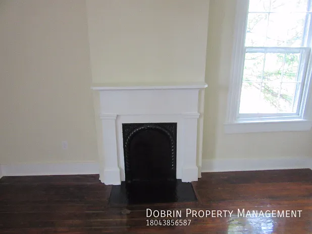 Sleek 3B Rental in Jackson Ward — Photo 3