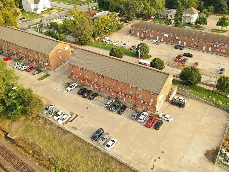 109 Commercial St — Photo 11