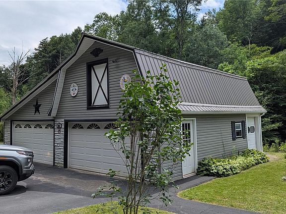 4th image of 683 Lower Third Brook Rd