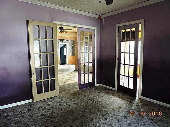 4th image of 311 E Greene St