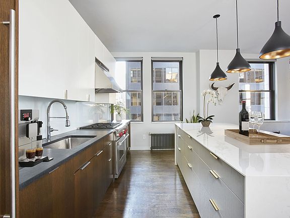 3rd image of 55 Liberty St #18CD