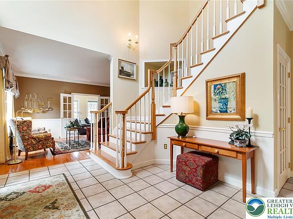 5th image of 3015 Kerns Ct N