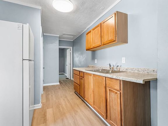 4th image of 864 Bedford Ave