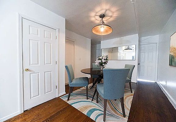 3rd image of 147 Grand St #2EE
