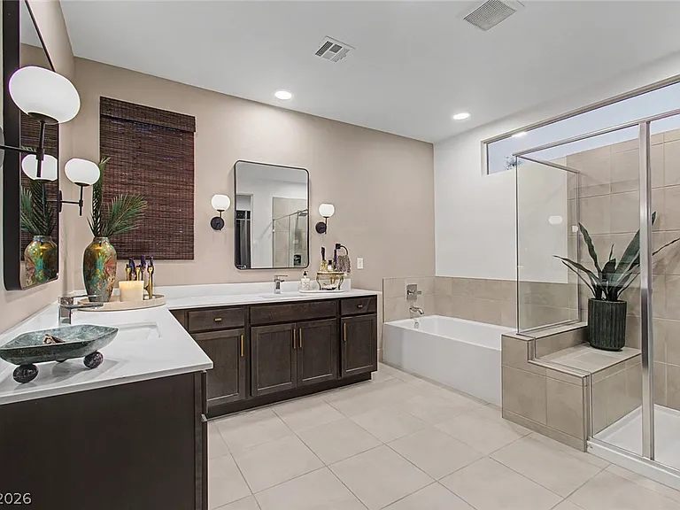 1020 Golden Summit Ave — Photo 14