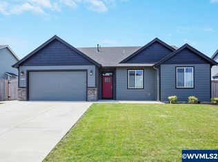 569 SE Arbor St, Sublimity, OR 97385