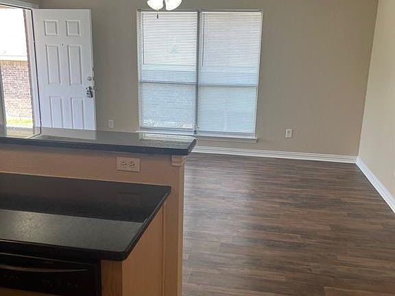 4th image of 8138 Tanner Ave