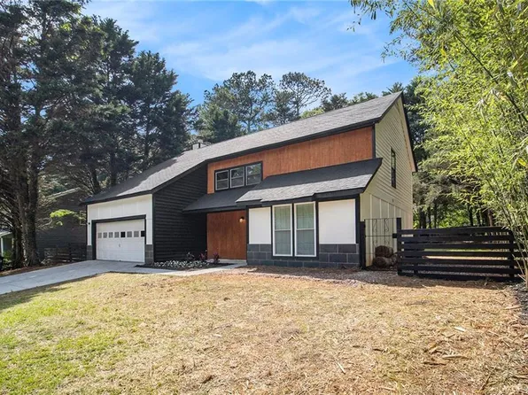 5346 Kelleys Mill Cir, Stone Mountain, GA 30088