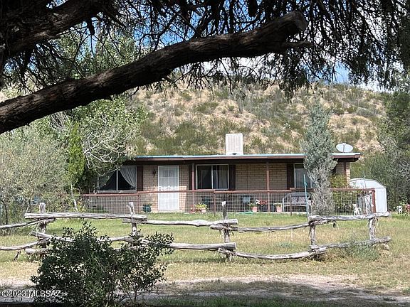 4th image of 318 E Pederson Dr