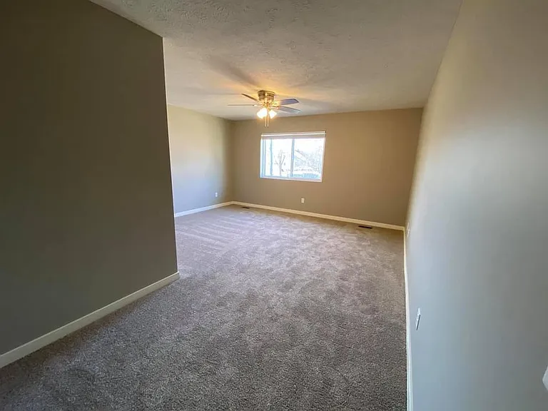 3048 S St #1 — Photo 11