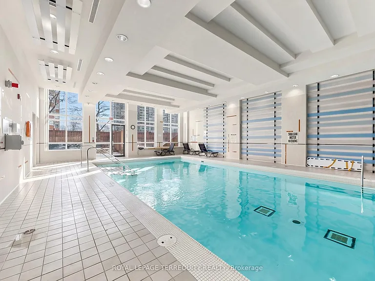 310 Burnhamthorpe Rd W #2810 — Photo 24