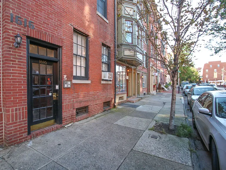 1616 Pine St — Photo 14