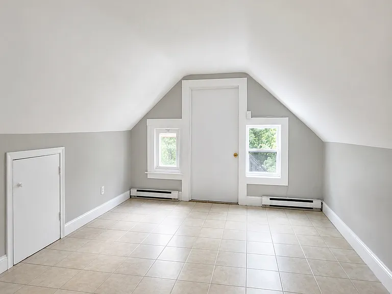 3 Curve St #8 — Photo 7
