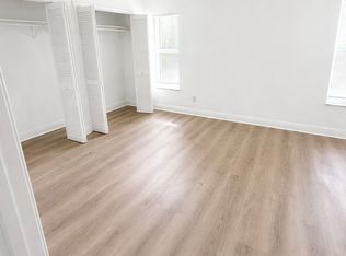 218 7th St APT 11, West Palm Beach, FL 33403