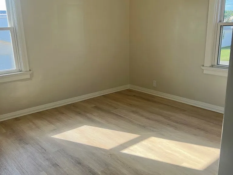 406 Wills Ave — Photo 11
