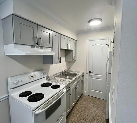 4th image of 2721 E Washington St Unit 11