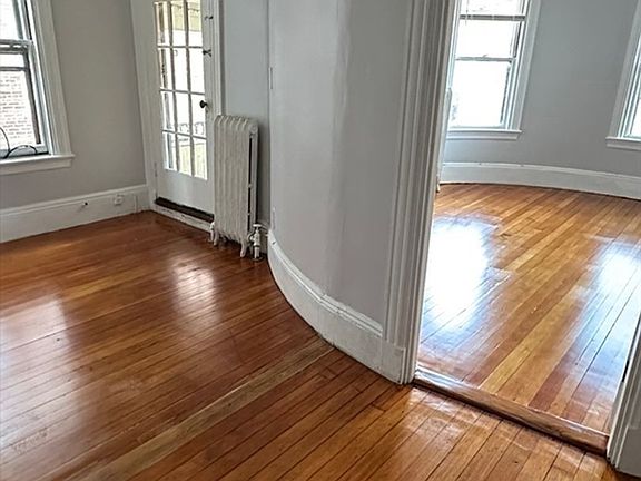 3rd image of 8 Quint Ave #2B