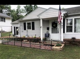 700 W Burton St, Nevada, MO 64772