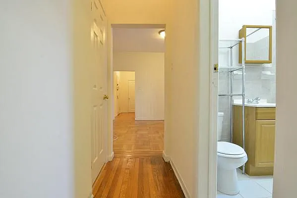 Rented by David Hirsch, LREB | media 31