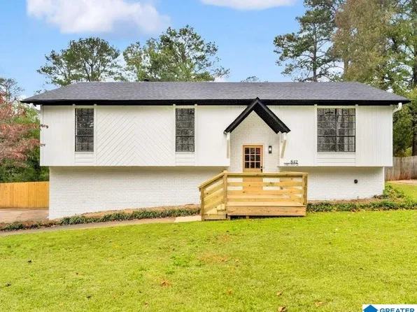 842 Torrey Pines Cir, Birmingham, AL 35215