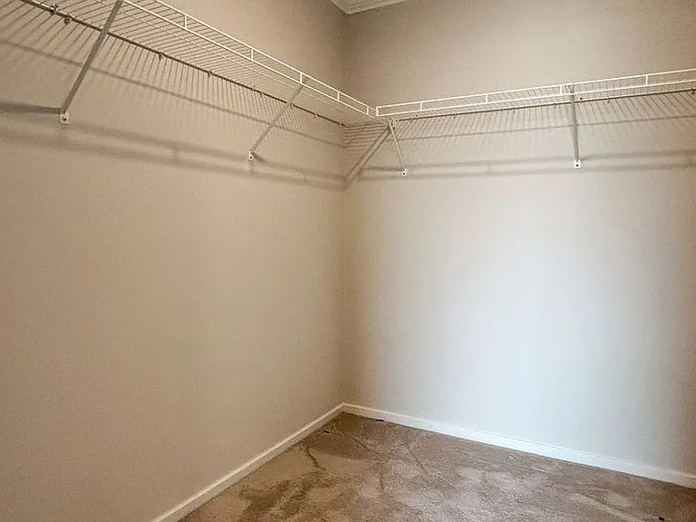 497 Himalaya St NE — Photo 29
