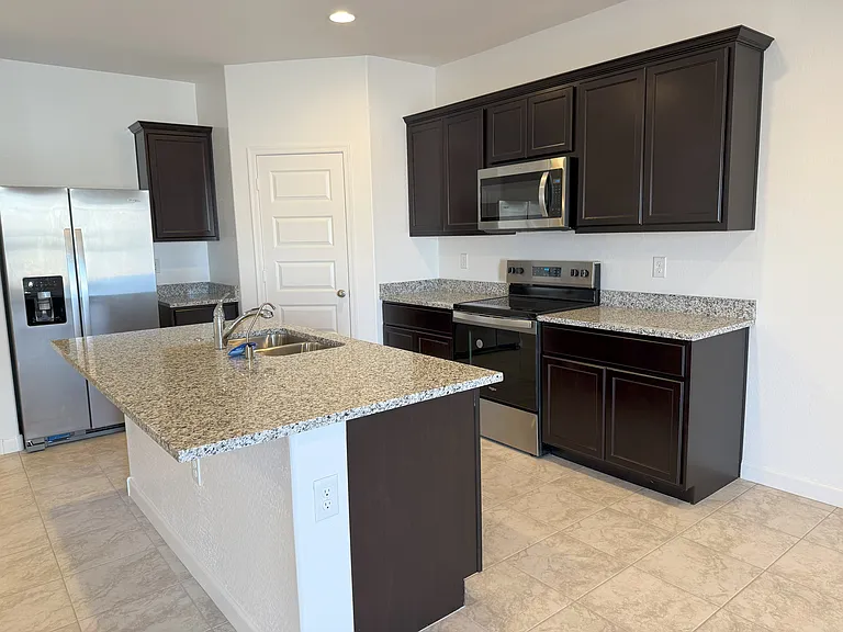 1840 W Spaulding Ave — Photo 14