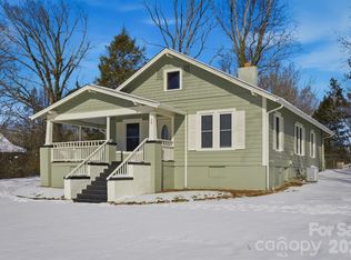 112 Myrtle St, Morganton, NC 28655