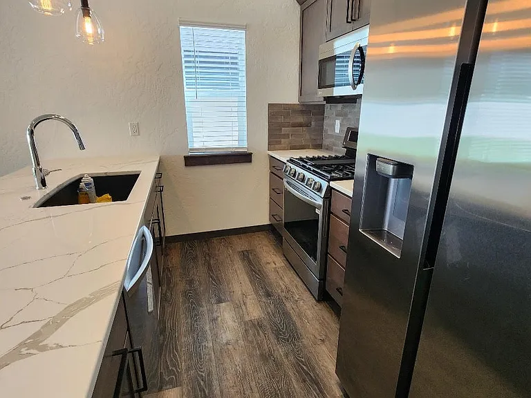 9033 Disc Ave — Photo 5