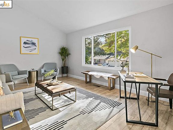 5th image of 8030 Surrey Ln
