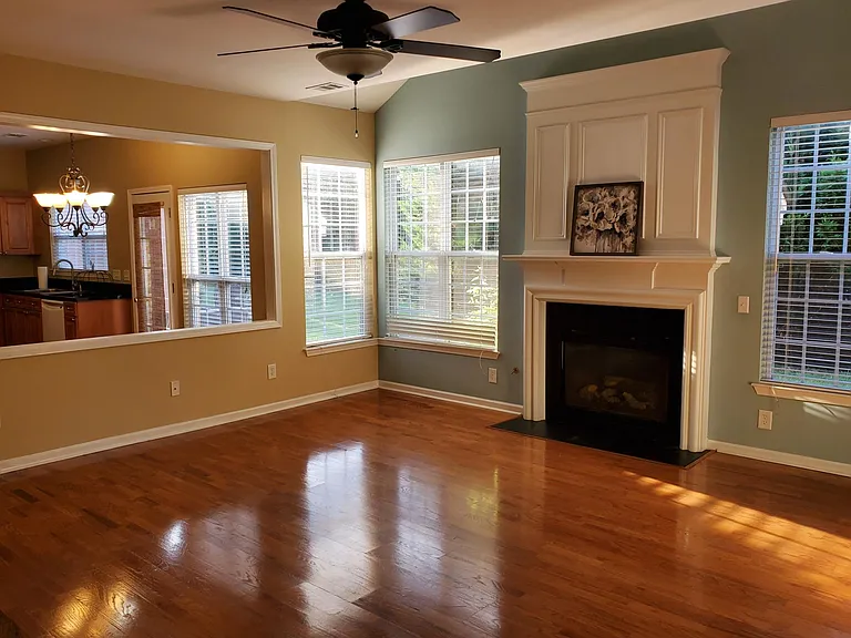 9708 Northfork Dr — Photo 9