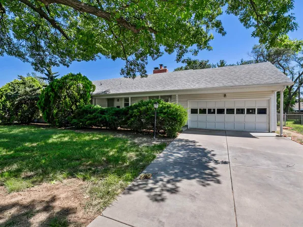 5321 Plaza Ln, Wichita, KS 67208