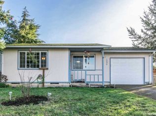 1230 W Ash Pl, Lebanon, OR 97355