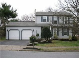 208 Heather Dr, Harrisburg, PA 17112