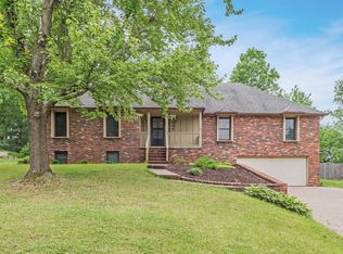 1024 Maywood Dr, Jefferson City, MO 65109