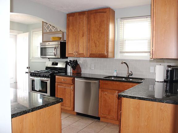3rd image of 1688 W 3rd Ave