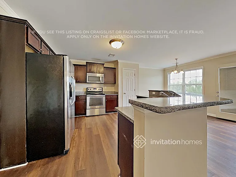 5817 Bradshaw Ct — Photo 9