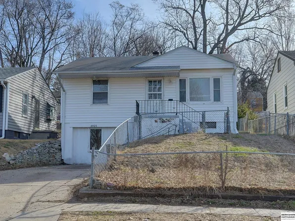 3925 N 55th St, Omaha, NE 68104