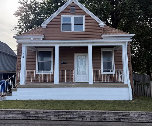 757 Regina Ave Photo 1