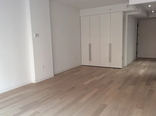 Rented by R New York | media 19